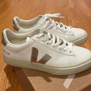 Worn once Veja Campo Chromefree Leather Sneaker Size 38/7